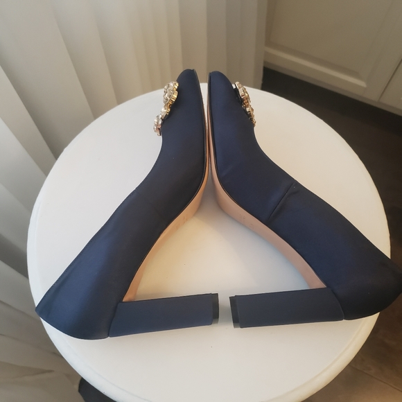 New ANNA F. Italian satin blue pumps, sz 38.5 - Picture 6 of 9